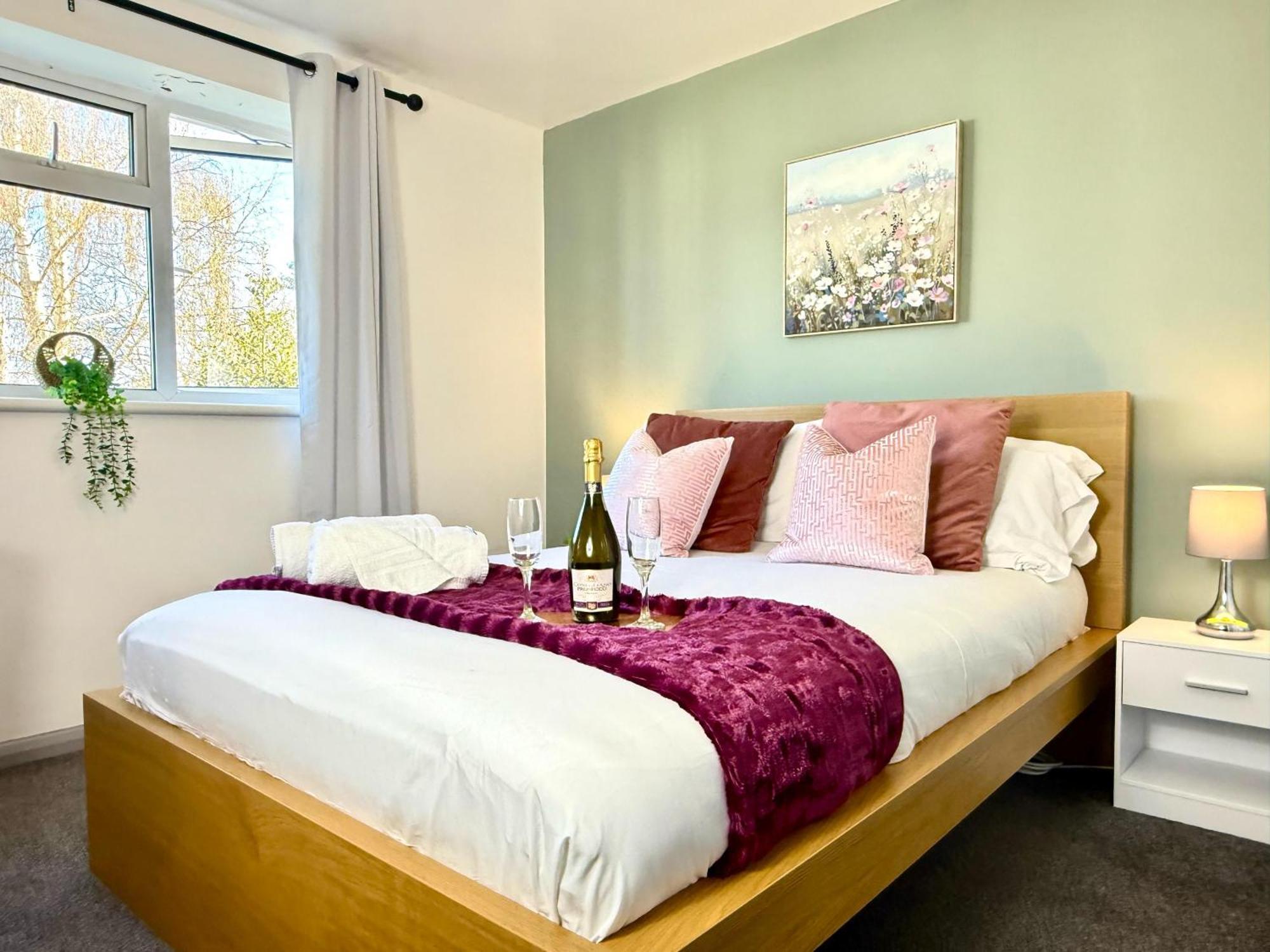 Stylish 3-Bedroom House With Garden & Free Parking'S, Prime Location With Private Garden Kidlington Exteriör bild